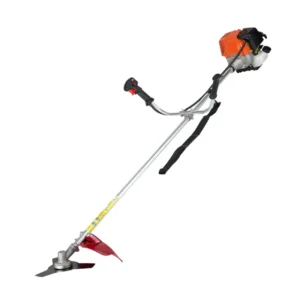 Débroussailleuse à essence